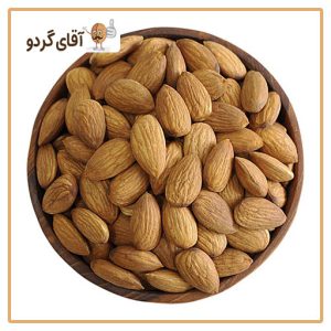 Raw-almond-kernels-the-product