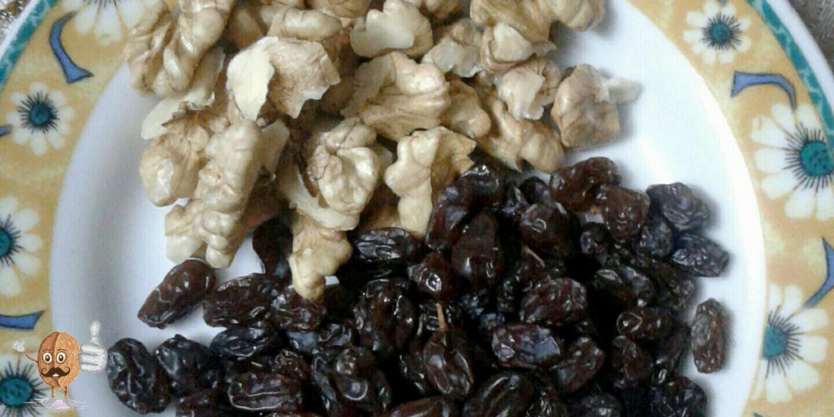 گردو و کشمش برای کودکان