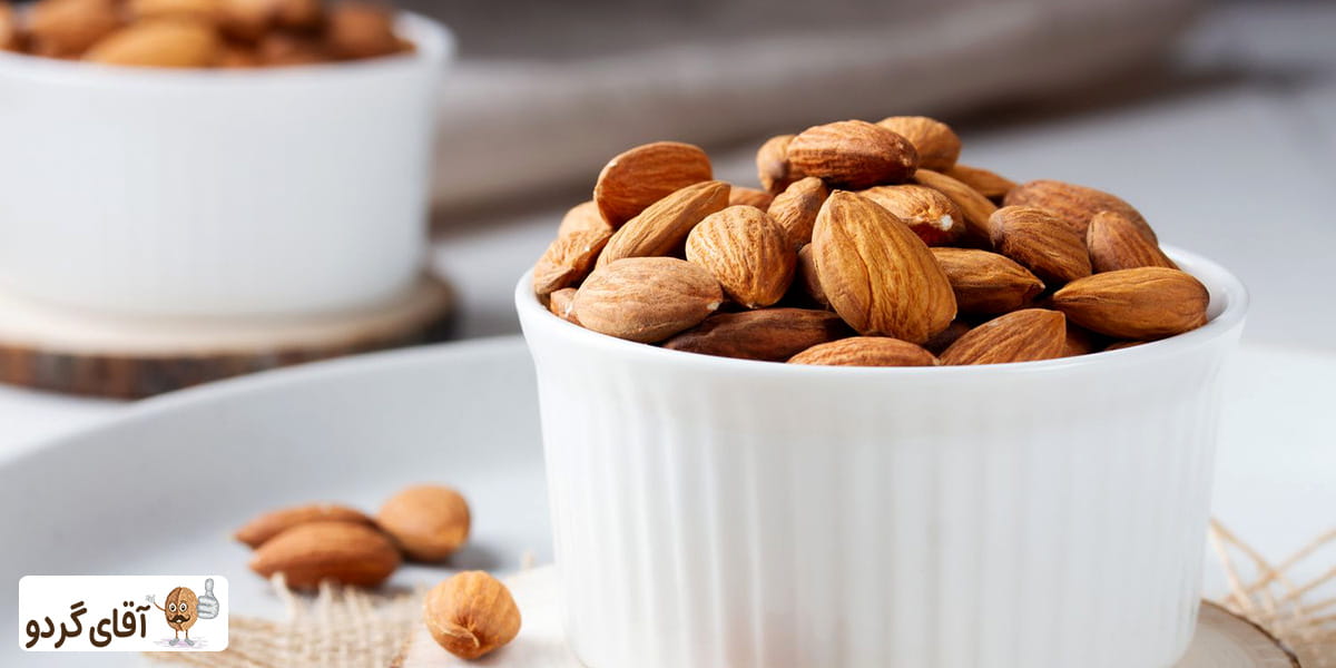 بادام برای پیشگیری از ضعف بینایی